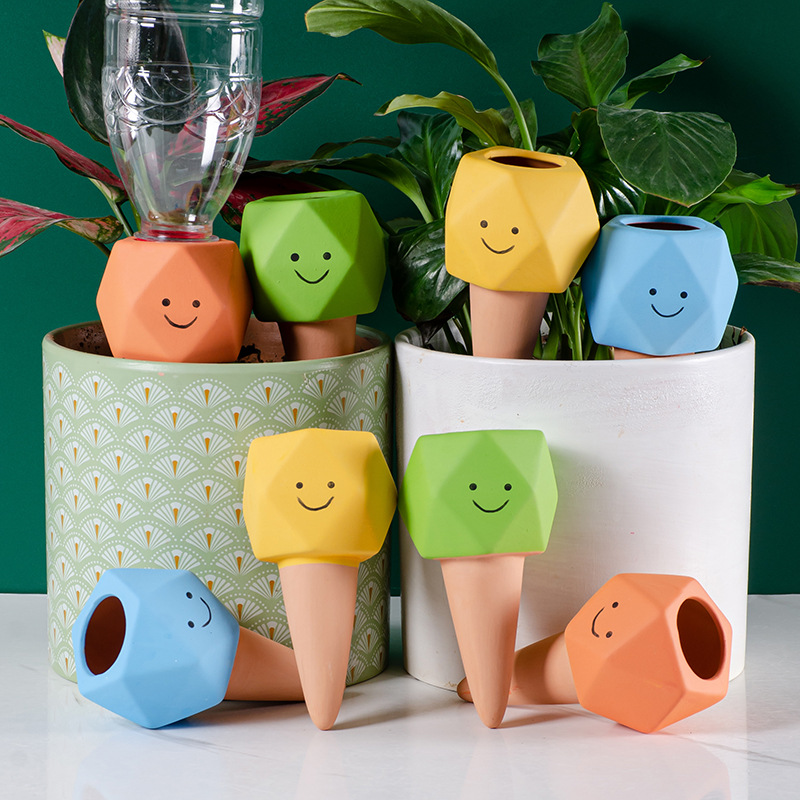 Urządzenia do podlewania rośli – Self Watering Insert recenzja i cena